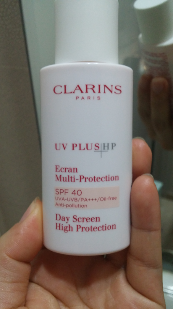 Real user review photo of UV Plus HP Day Screen [SPF40/PA+++]