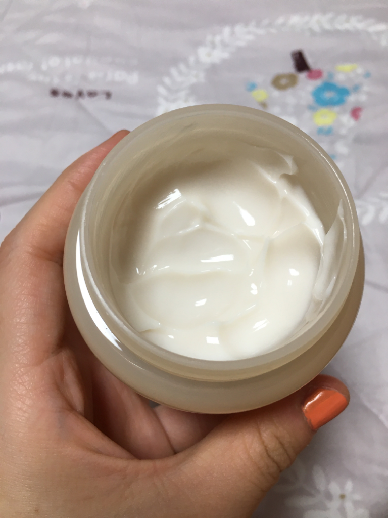 이니스프리 (INNISFREE) 자연 발효 에너지 넥크림 EX review image