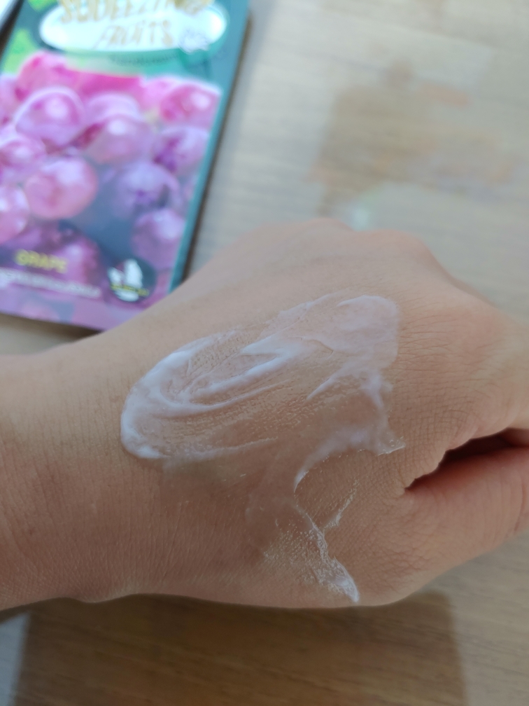 게리쏭 (GUERISSON) 스퀴징 후르츠 핸드크림 [포도] review image