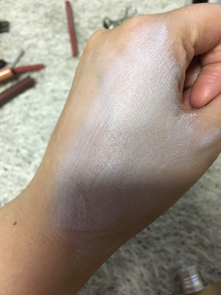 Real user review photo of B1 Blue Light + UV Blocking Distance [SPF50+/PA++++] [For Dry Skin]