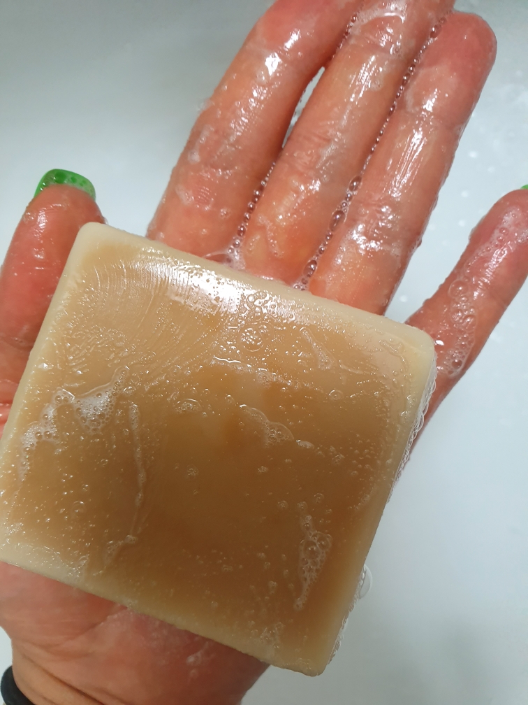 네모핸즈 (NEMOHANDS) 천연 저자극 유근피 수제비누 review image