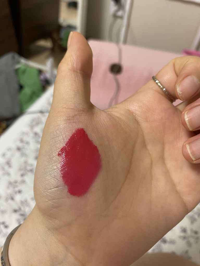 입생로랑뷰티 (YVESSAINTLAURENTBEAUTY) 베르니 아 레브르 바이닐 크림 립 스테인 [410 푸시아라이브] (비닐틴트) review image