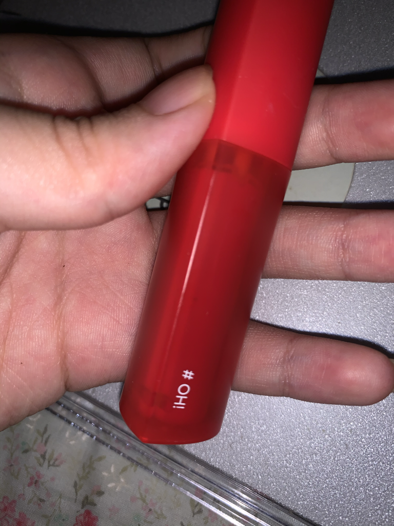 心动光泽唇釉 [05 哦!]的真实用户使用照片