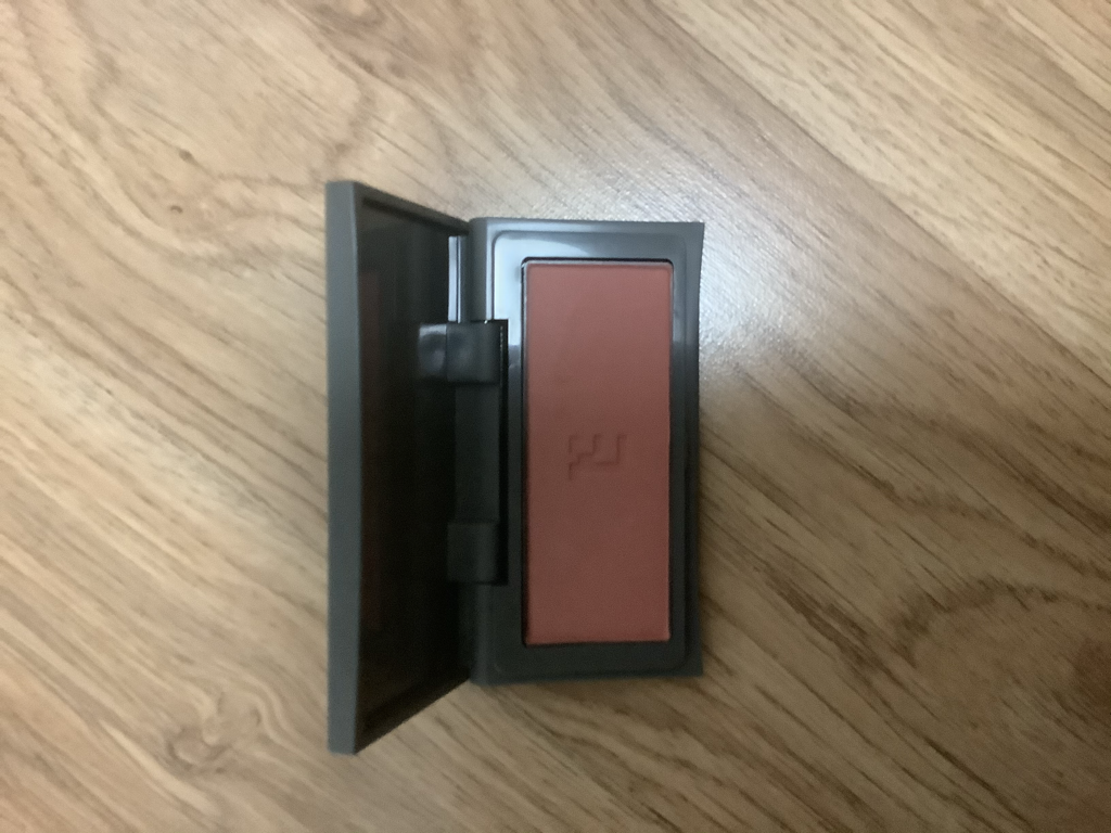 THREE Cheeky chic blusher [21 Crystal Clear] review image