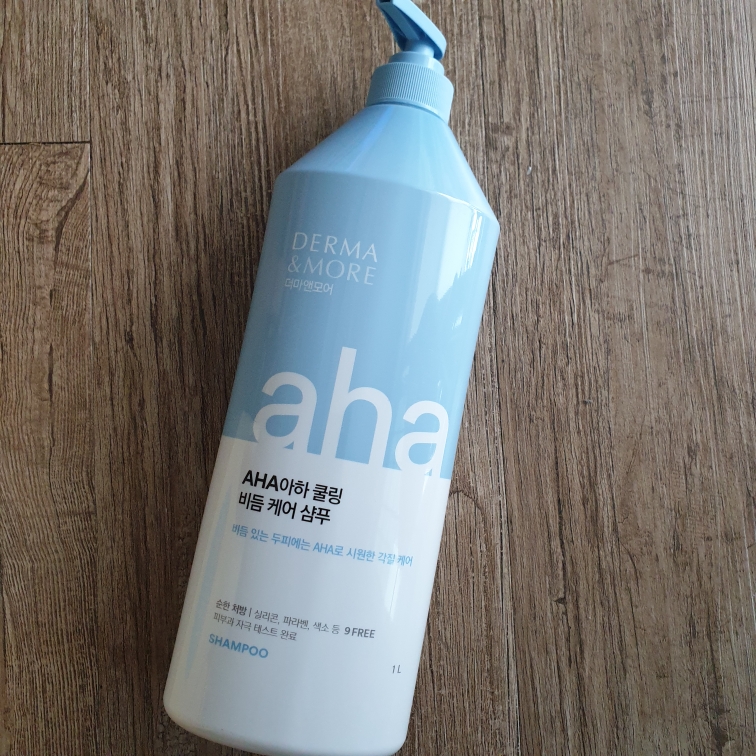 더마앤모어 (DERMA&MORE) 아하 쿨링 비듬완화 샴푸 review image
