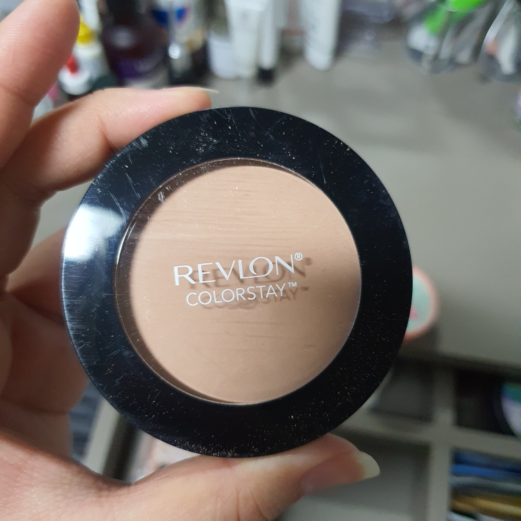 레브론 (REVLON) 컬러스테이 프레스드 파우더 [830 라이트/미디움] review image
