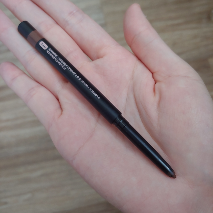 Real user review photo of Starry Eyes 929 Slim Gel Eyeliner [03# Walnut Brown]