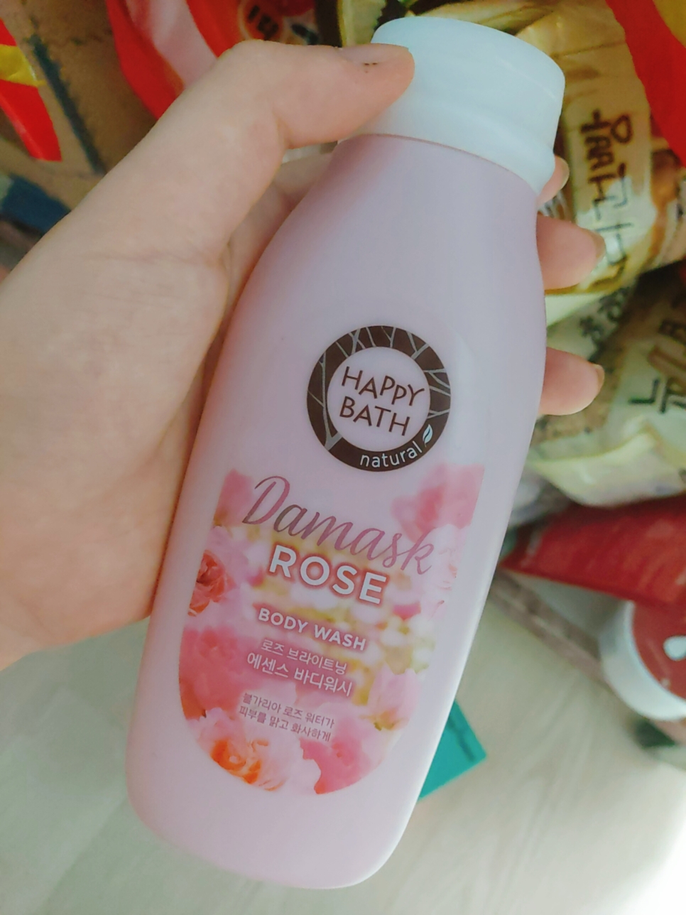 해피바스 (HAPPYBATH) 로즈 에센스 브라이트닝 바디 워시 review image