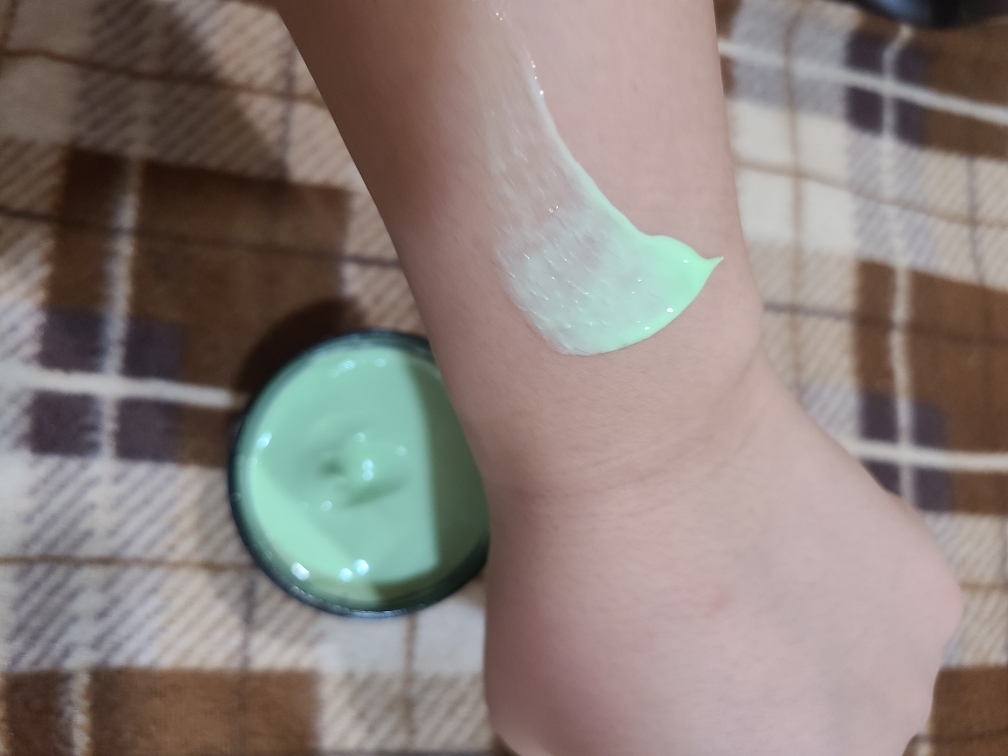 러쉬 (LUSH) 원스 어폰 어 타임 review image