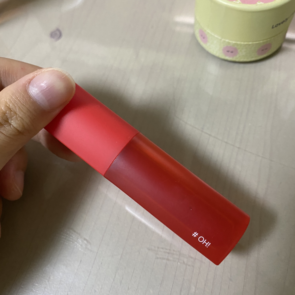 心动光泽唇釉 [05 哦!]的真实用户使用照片