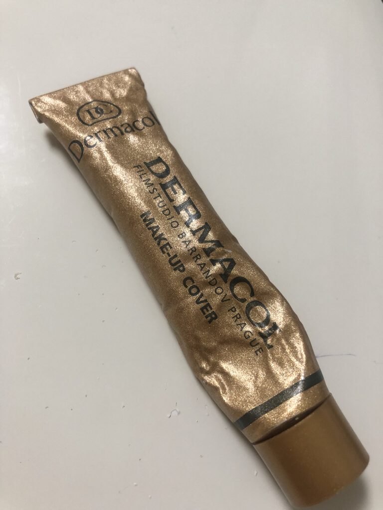 Real user review photo of Makeup Cover Waterproof Foundation [No.208 Bright Beige]