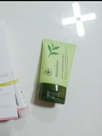 이니스프리 (INNISFREE) 그린티 폼 클렌저 review image