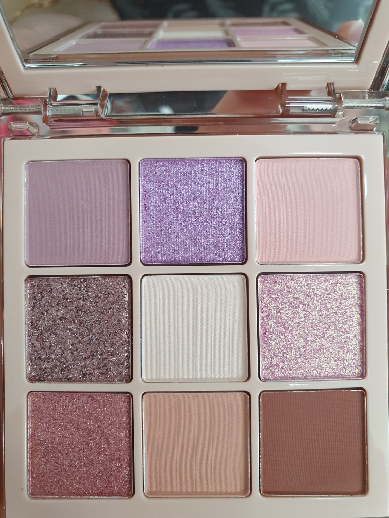 Real user review photo of Light Nude Obsession Eyeshadow Palette