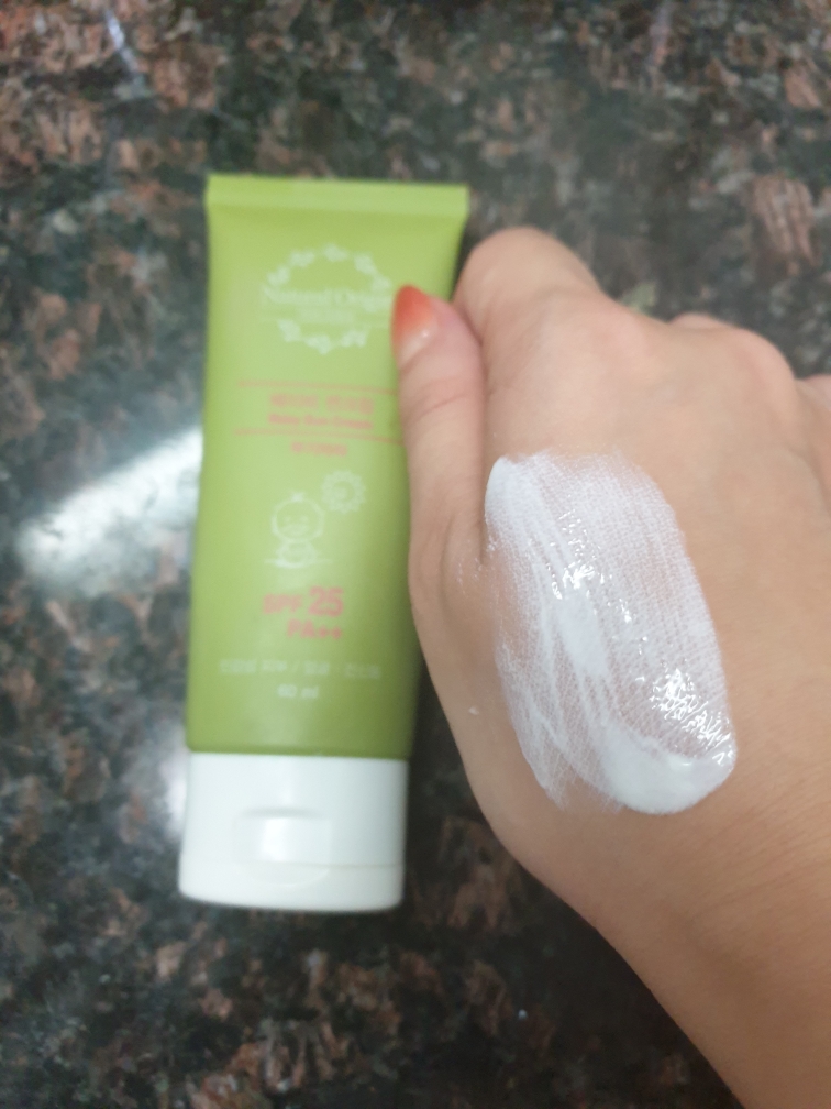 婴儿防晒霜 [SPF25/PA++)的真实用户使用照片