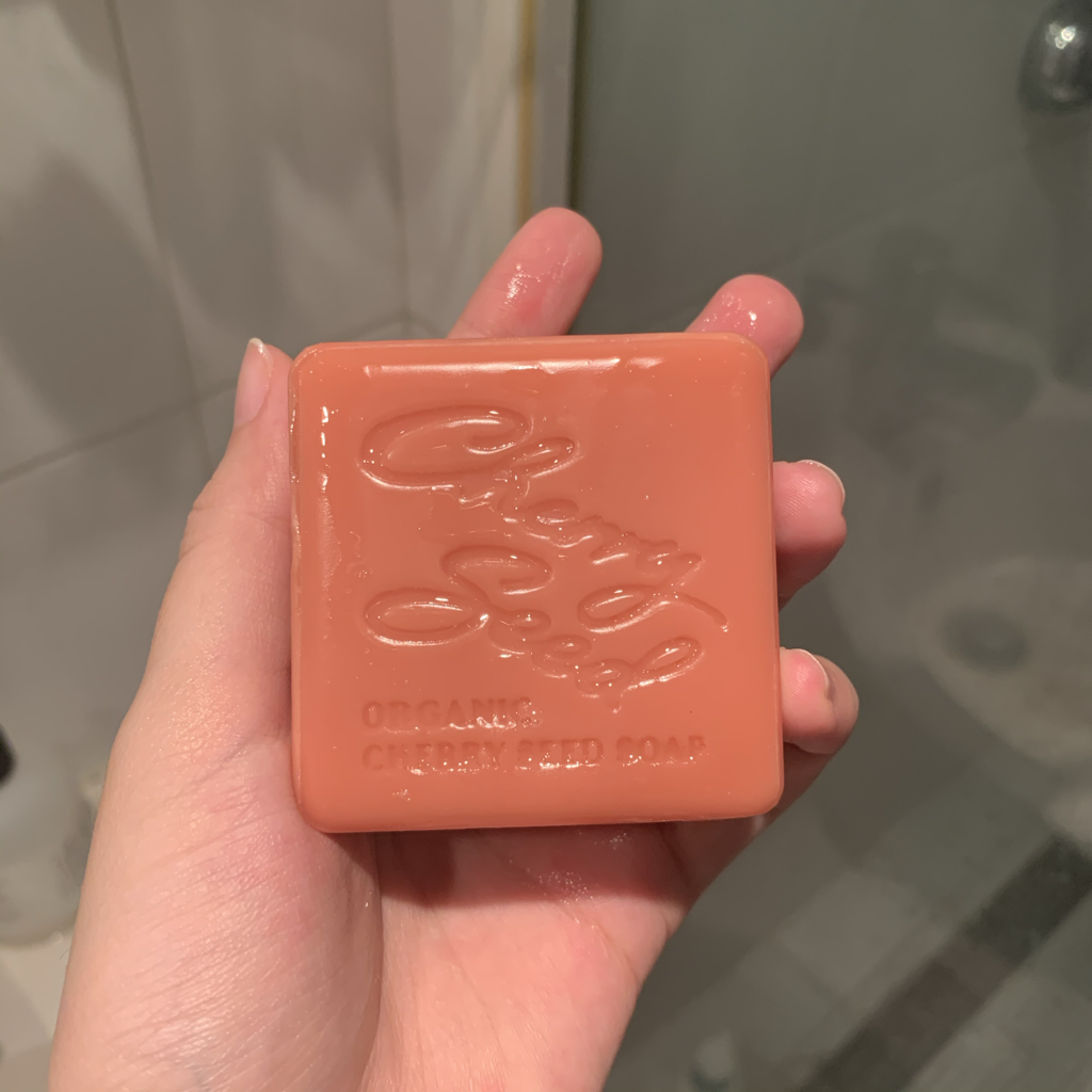 유리카 (YURICA) 퍼펙트 오가닉 체리씨드 비누 review image