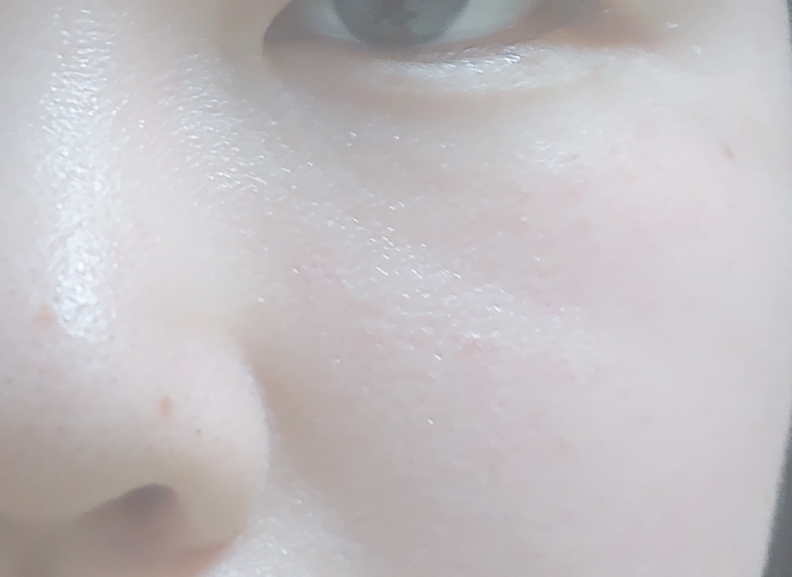 Real user review photo of Tension-up modeling sheet mask