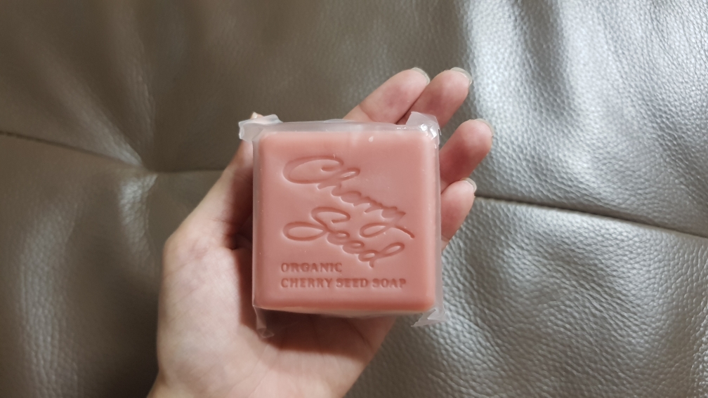 유리카 (YURICA) 퍼펙트 오가닉 체리씨드 비누 review image