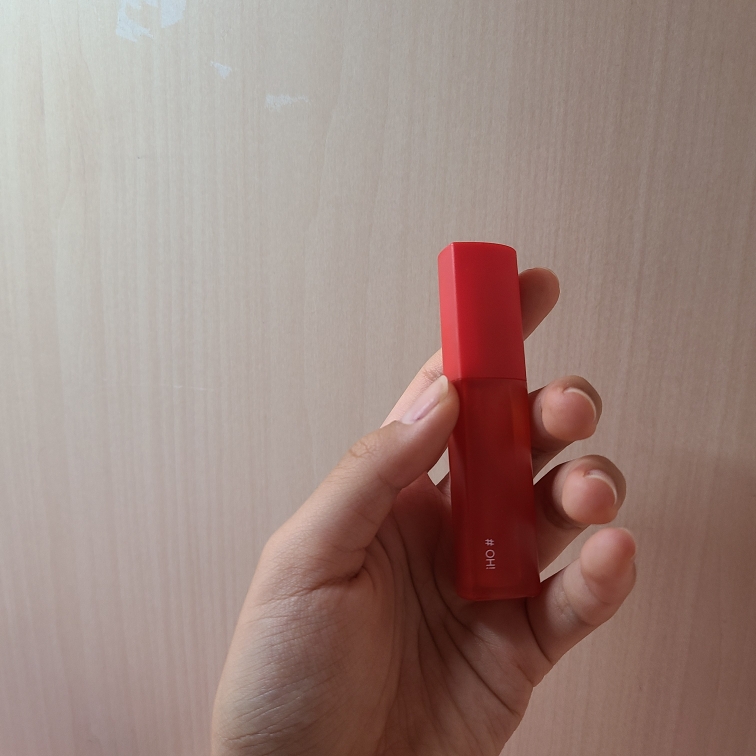 心动光泽唇釉 [05 哦!]的真实用户使用照片