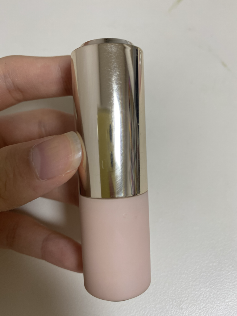 贝拉唇膏-丝绒 [BE103 卡因裸色]的真实用户使用照片