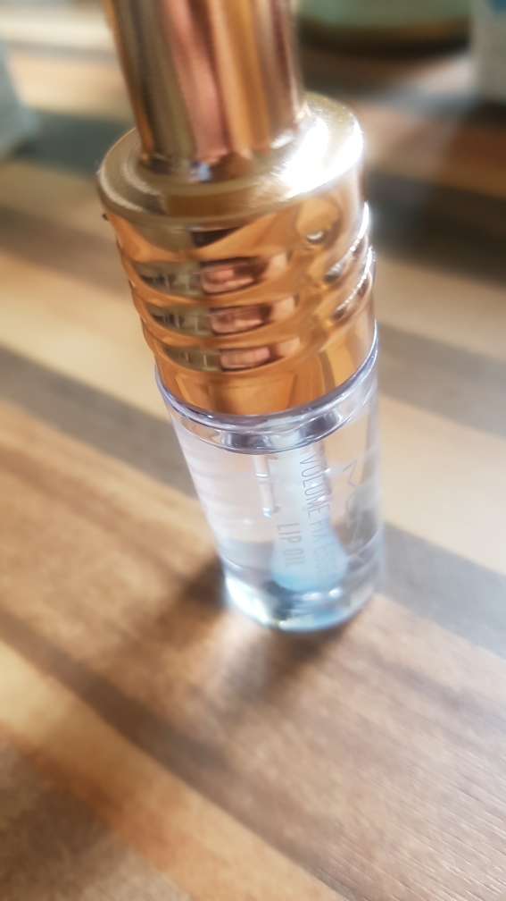 容量修复精华润唇油的真实用户使用照片