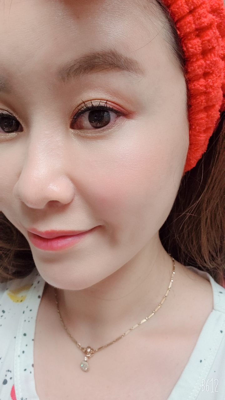 BOM (비오엠) 에잇 티 클렌징 폼 review image