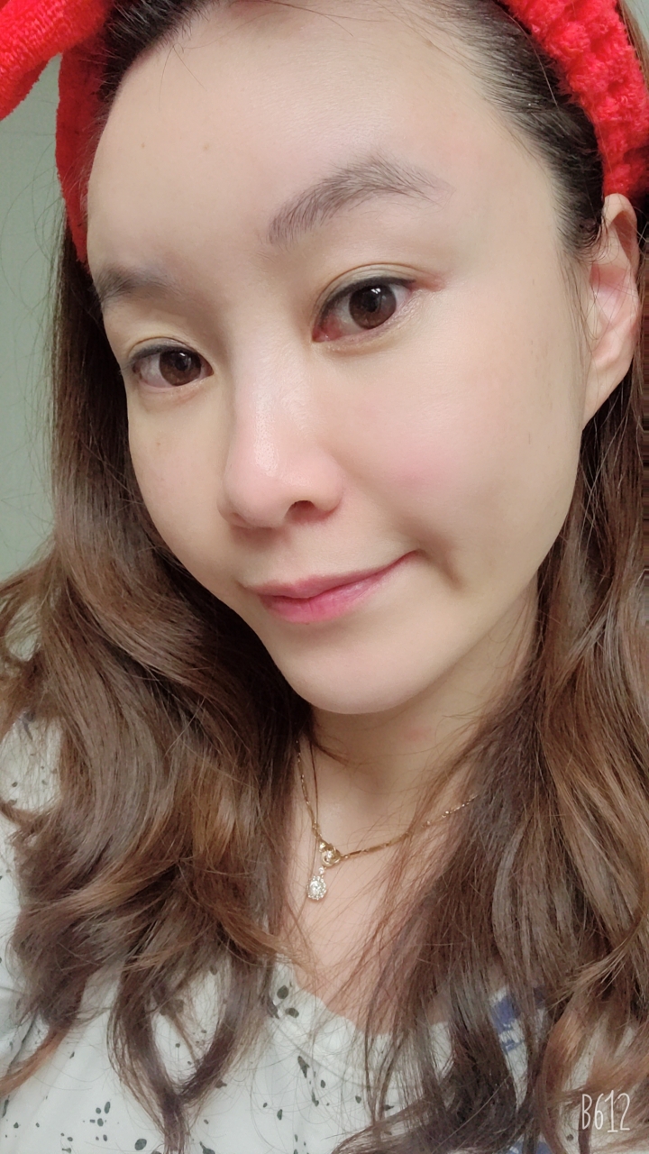 BOM (비오엠) 에잇 티 클렌징 폼 review image