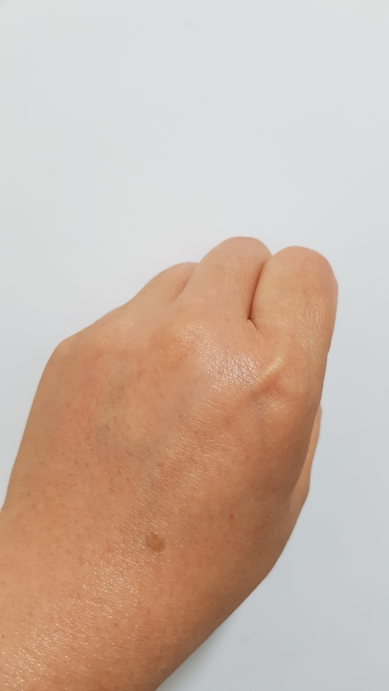 出埃及记 Getbrite 水动力恢复精华液 common.review image