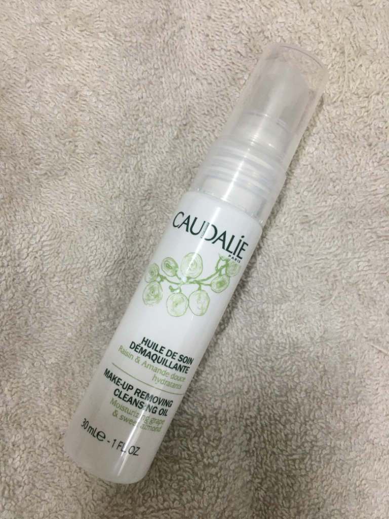 꼬달리 (CAUDALIE) 메이크업 리무빙 클렌징 오일 review image