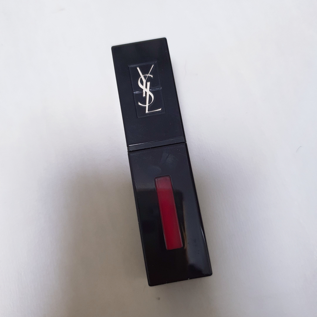 입생로랑뷰티 (YVESSAINTLAURENTBEAUTY) 베르니 아 레브르 바이닐 크림 립 스테인 [411 리듬레드] (비닐틴트) review image