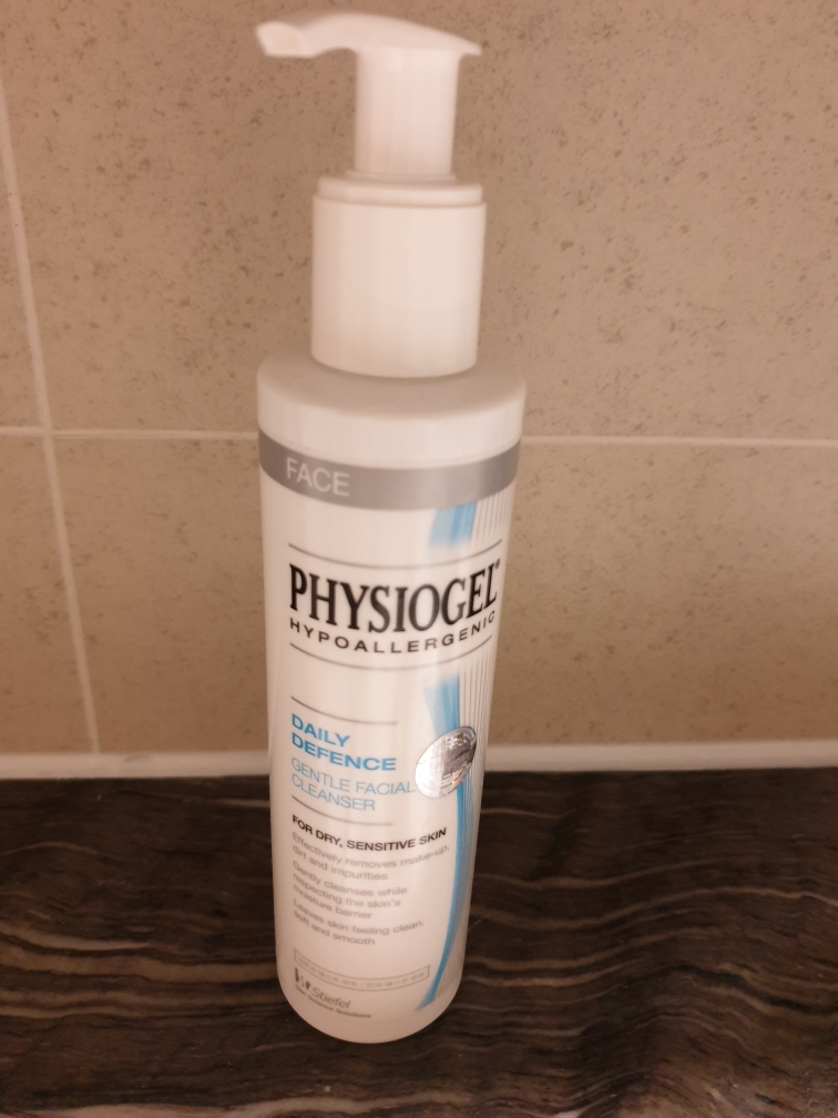 피지오겔 (PHYSIOGEL) 데일리 디펜스 젠틀 페이셜 클린저 review image