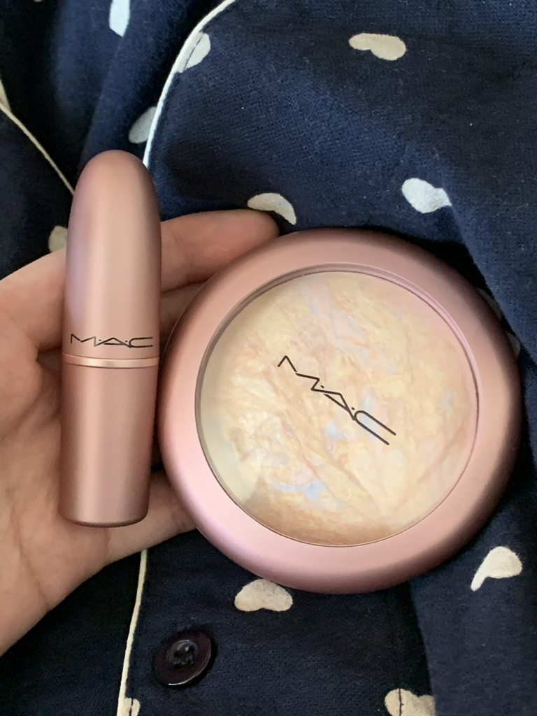 맥 (MAC) 체리 블라썸 컬렉션 러스터 립스틱 [씨쉬어] review image