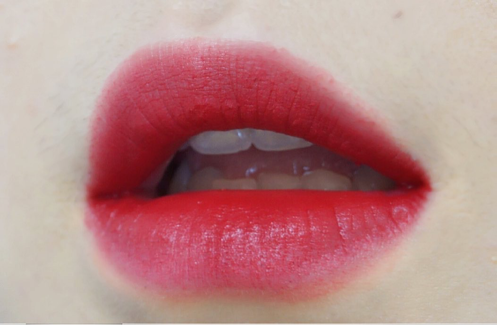 부르조아 (BOURJOIS) 루즈 에디션 벨벳 [15 레드볼루션] review image