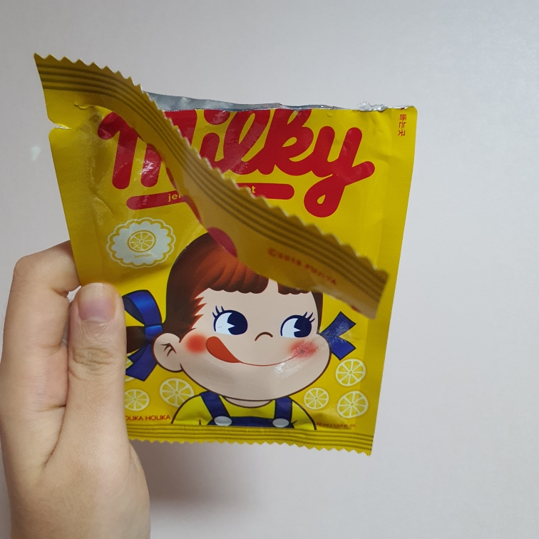 홀리카홀리카 (HOLIKAHOLIKA) 스윗페코 에디션 퓨어에센스 젤리 마스크시트 [레몬젤리] review image
