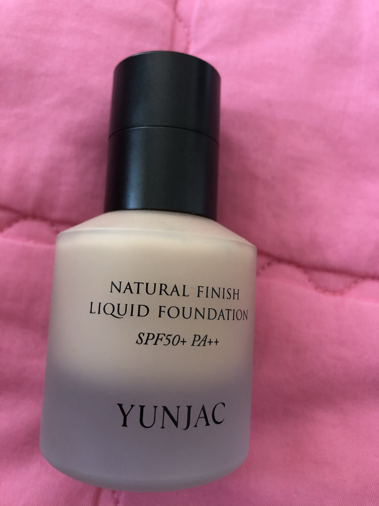연작 (YUNJAC) 네추럴 피니시 리퀴드 파운데이션 [SPF50+/PA++] [1호 쿨아이보리] review image