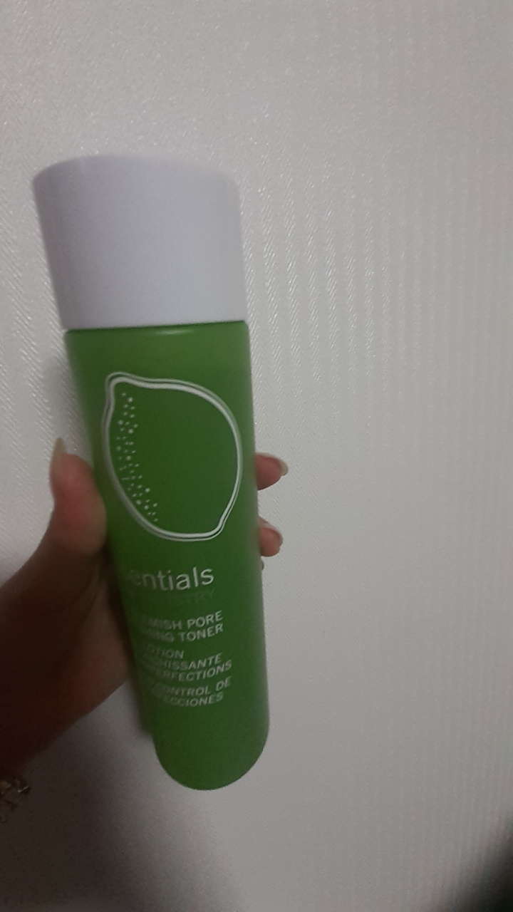 ARTISTRY Anti-Blemish Refreshing Toner review image