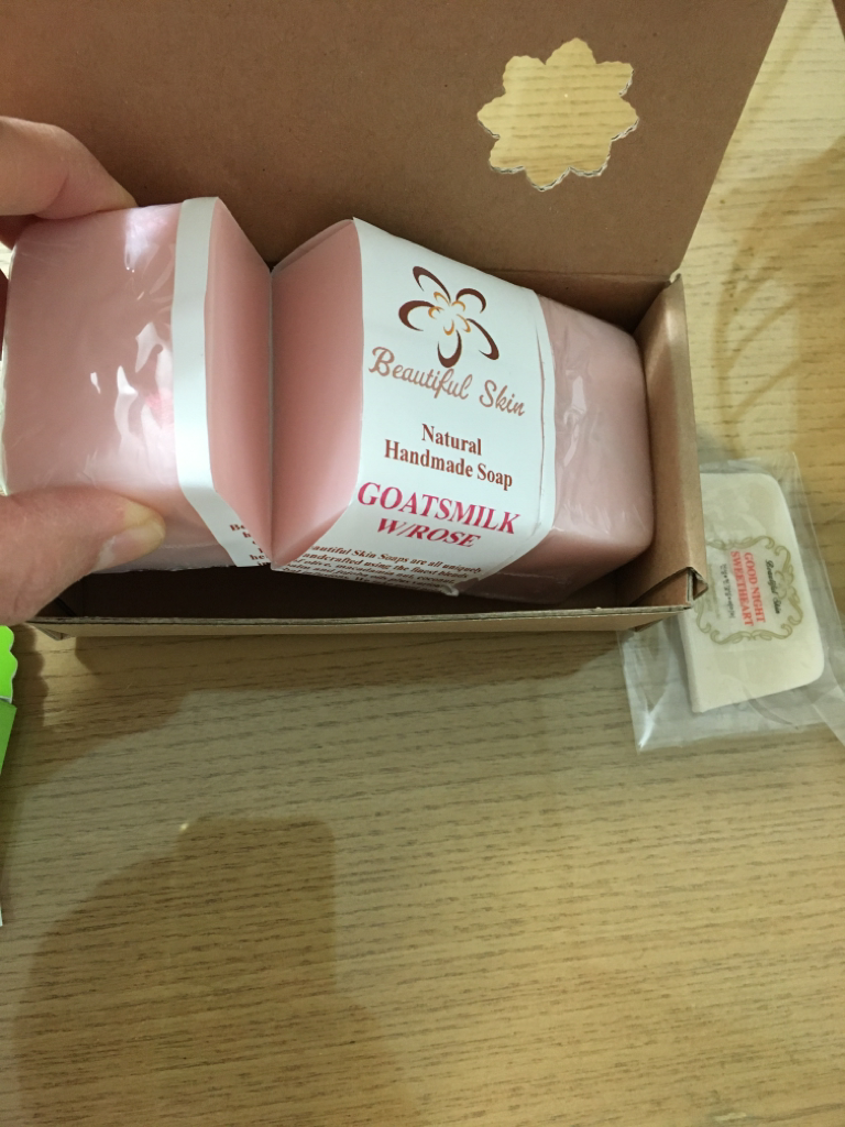 玫瑰牛奶洁面皂的真实用户使用照片