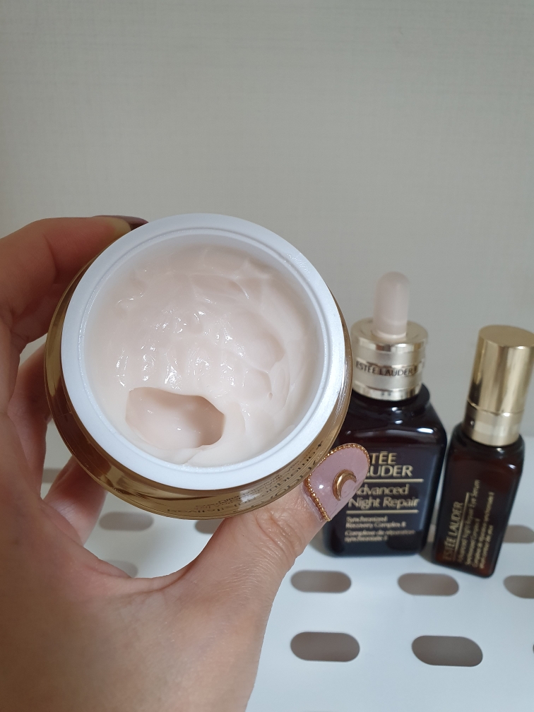 Real user review photo of Revitalizing Supreme+ Global Anti-Aging Power Cream