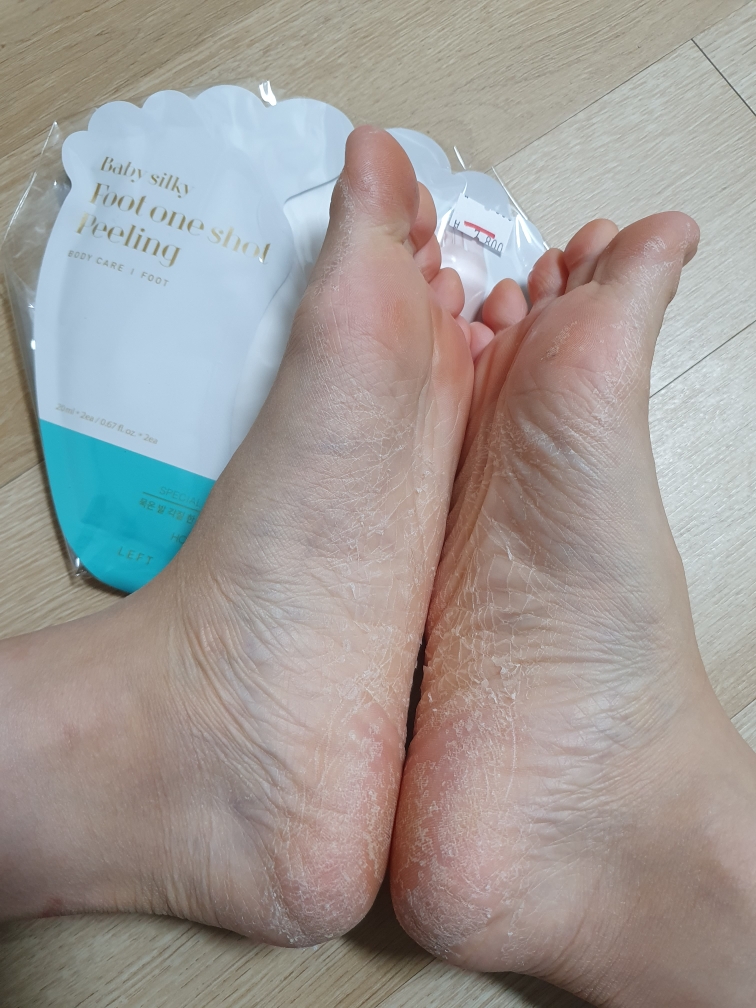 HOLIKAHOLIKA Baby Silky Foot One Shot Peeling review image