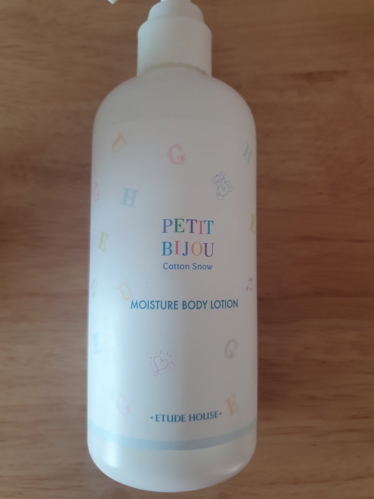 Real user review photo of Petit Bijou Cotton Snow Moisture Body Lotion