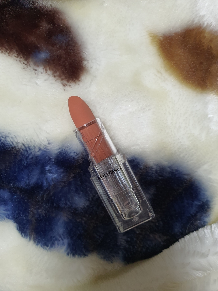 柔润哑光唇膏 [善与爱］的真实用户使用照片