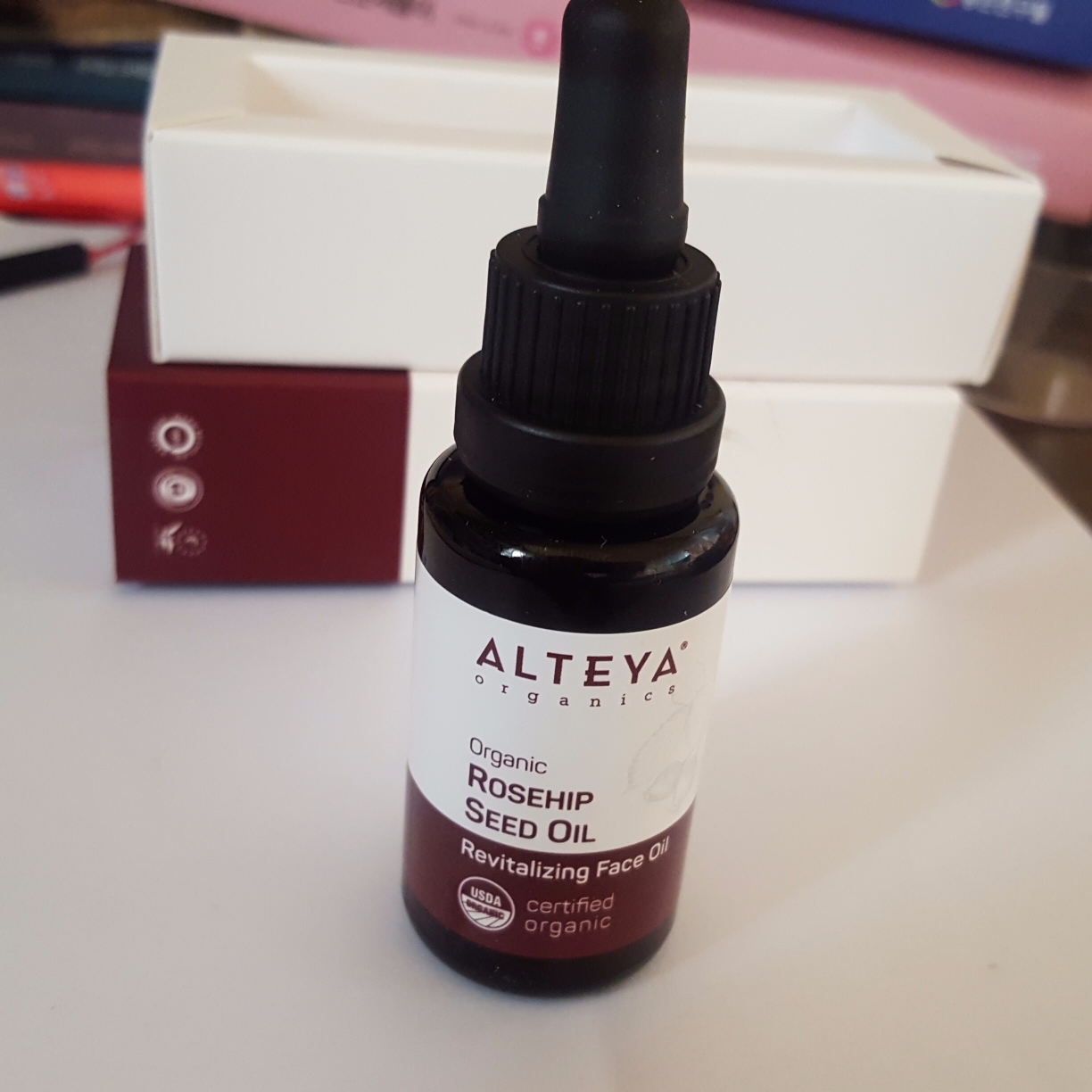 알티야오가닉스 (ALTEYAORGANICS) 오가닉 로즈힙 시드 페이셜 케어 오일 review image