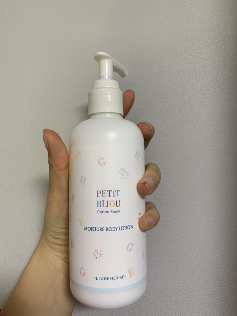 Real user review photo of Petit Bijou Cotton Snow Moisture Body Lotion