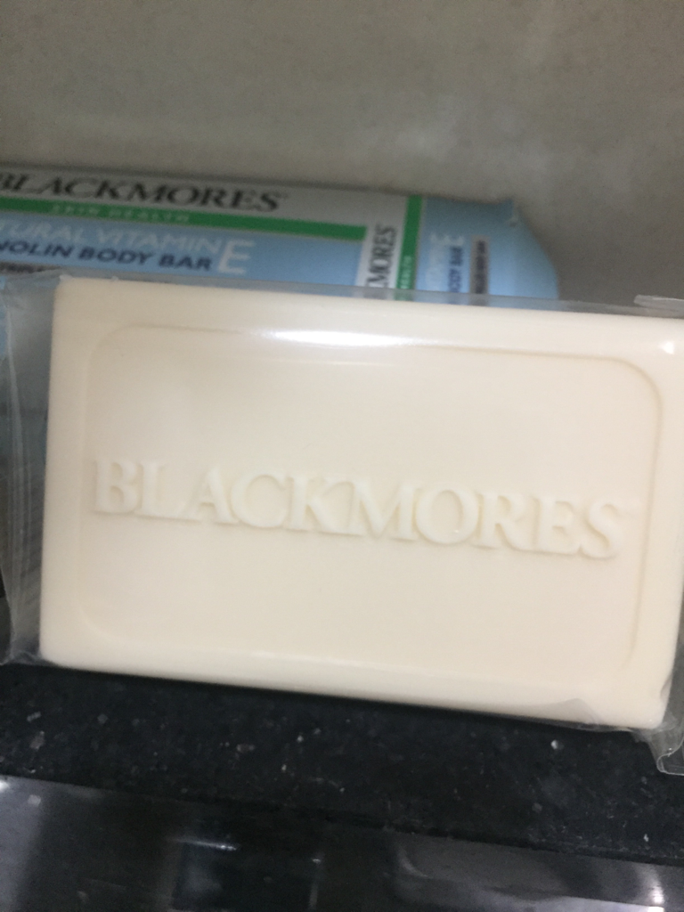 블랙모어스 (BLACKMORES) 내츄럴 비타민 E + 라놀린 바디 바 review image
