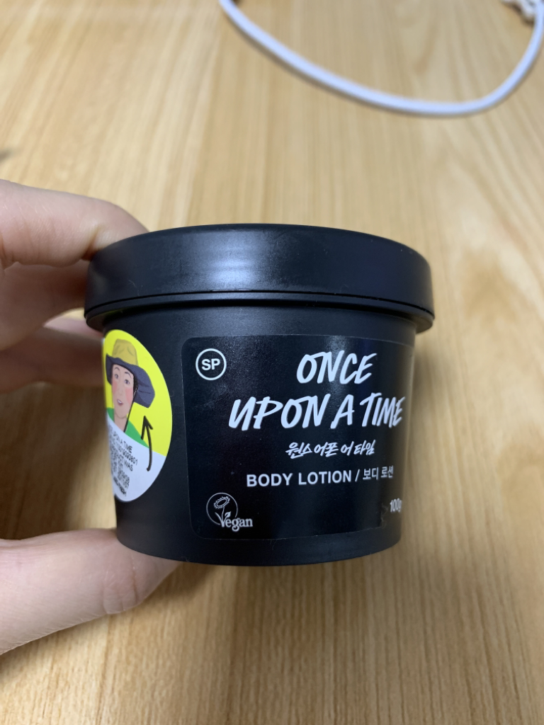 LUSH Once Upon a Time review image