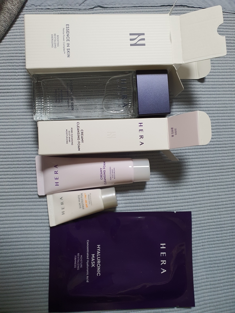 Real user review photo of Homme Black Perfect Skin