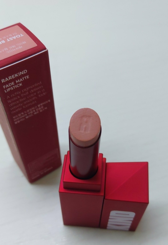 레어카인드 (RAREKIND) 페이드 매트 립스틱 [03 토스트베이지] review image