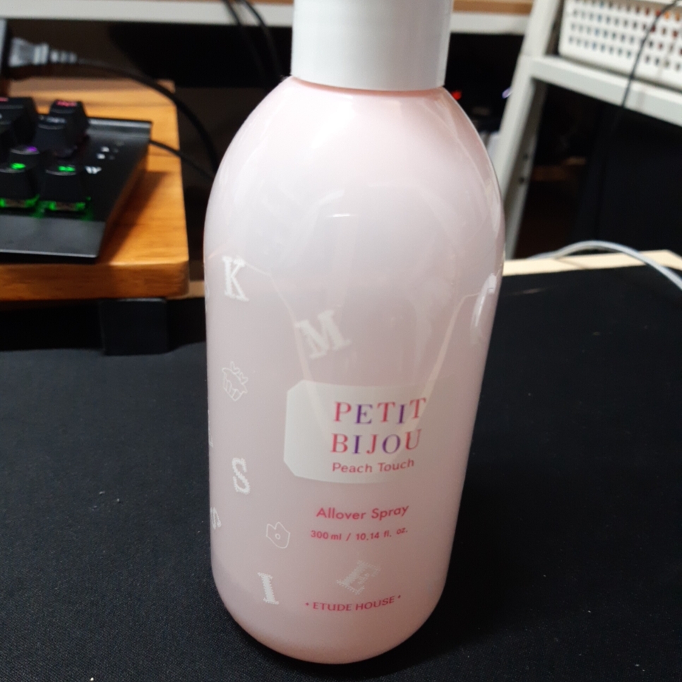 ETUDE Petit Bijou Peach Touch All Over Spray review image