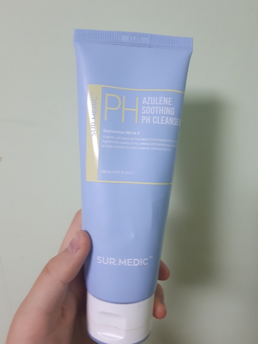 SUR.MEDIC+ AZULENE SOOTHING PH CLEANSER review image
