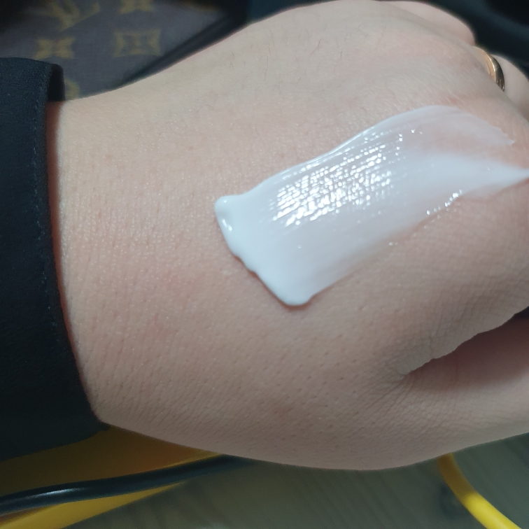 Real user review photo of Caviar Madecassoside Cream