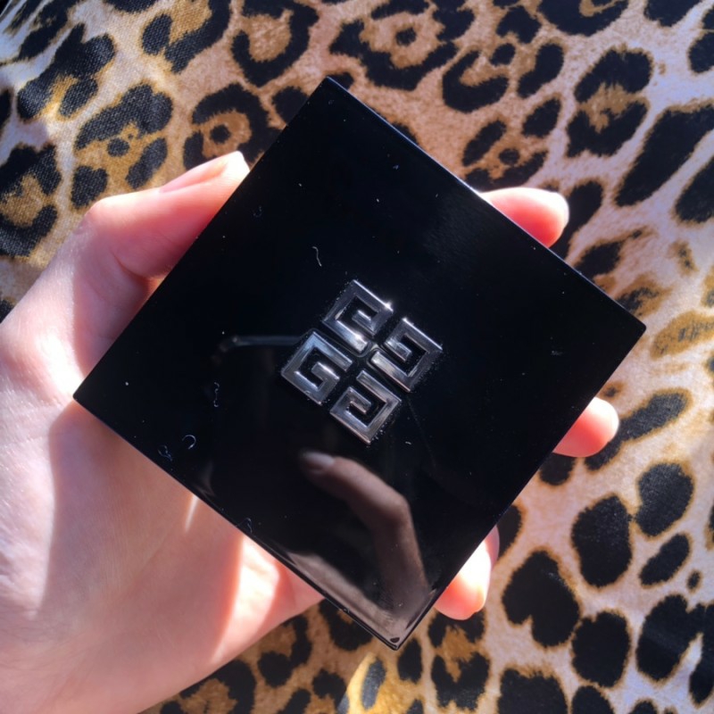 GIVENCHY Ding Couture Cushion [SPF20/PA++] [C105] review image